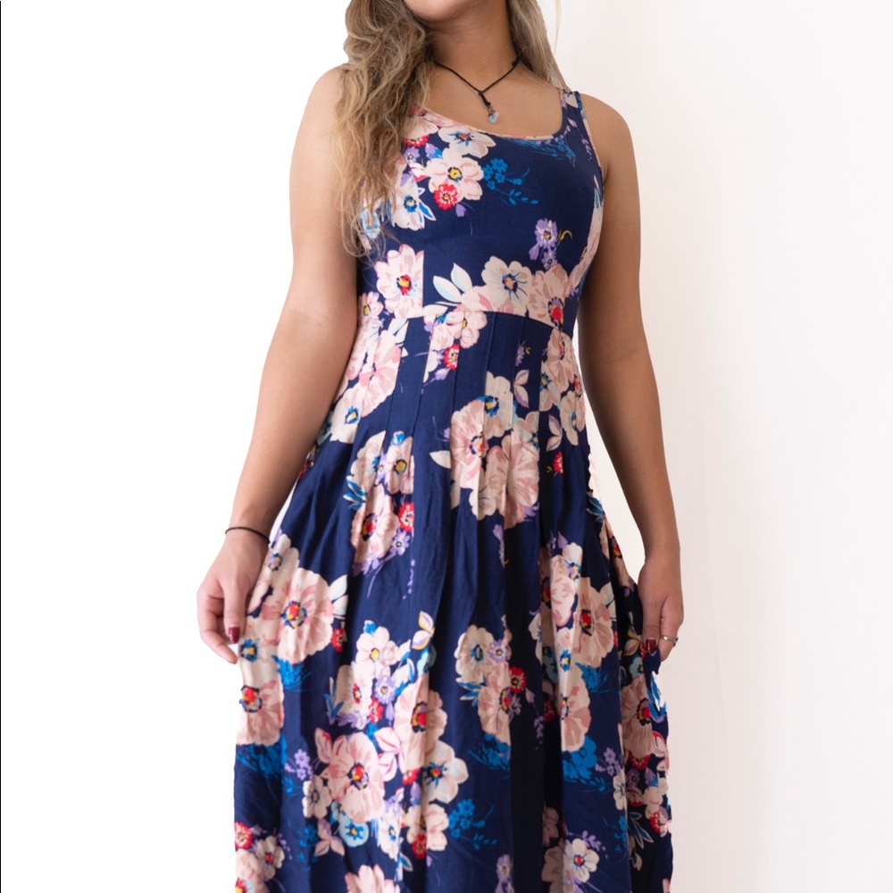 Lauren Conrad Maxi Floral Dress: Size 6
